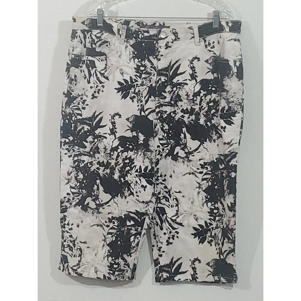 Gloria Vanderbilt Amamda Size 18 Cotton Blend Stretch Foliage Print Capri Pants - Picture 2 of 12
